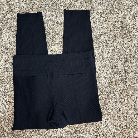 Simply Vera Vera Wang Black Textured Ankle Leggings Size M - Picture 2 of 6
